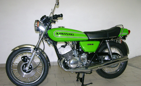 Klemme Lima publikum Kawasaki 500cc green from 1975 by Moto a Raggi :.
