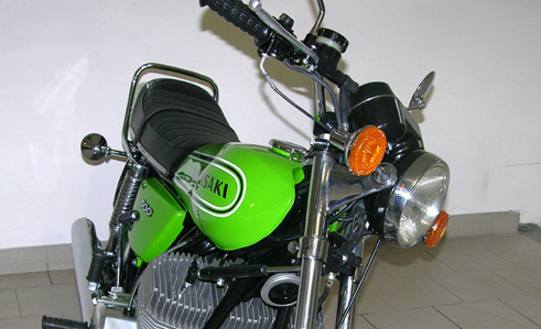 Kawasaki 500cc green from 1975